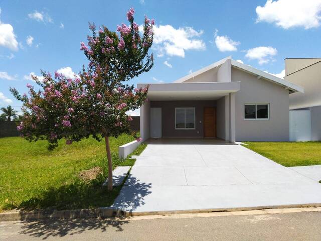 #325 - Casa para Locação em Cabreúva - SP