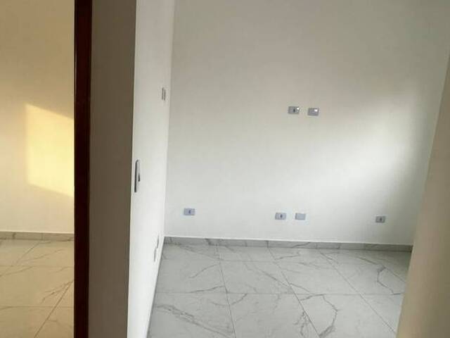 Sobrado para Venda em Praia Grande - 4